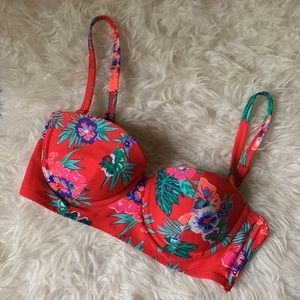 red floral bustier style swim top w underwire,  adjustable & optional straps